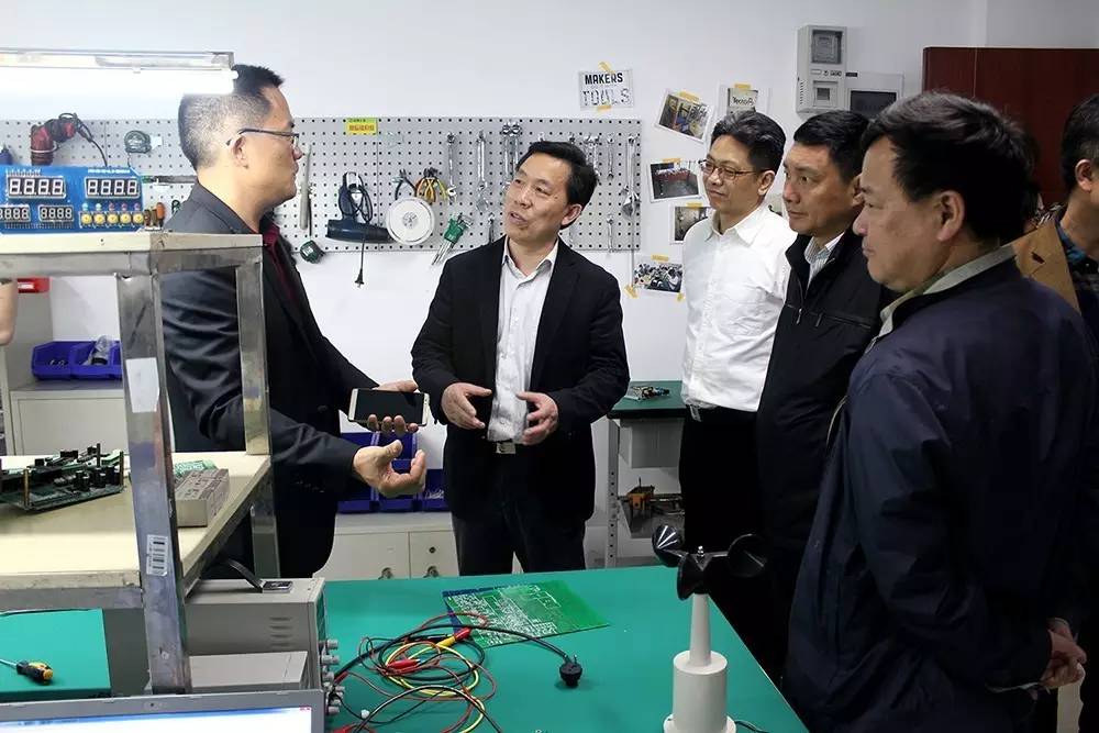 省政協(xié)副主席、科技廳廳長郭躍進(jìn)蒞臨微特調(diào)研